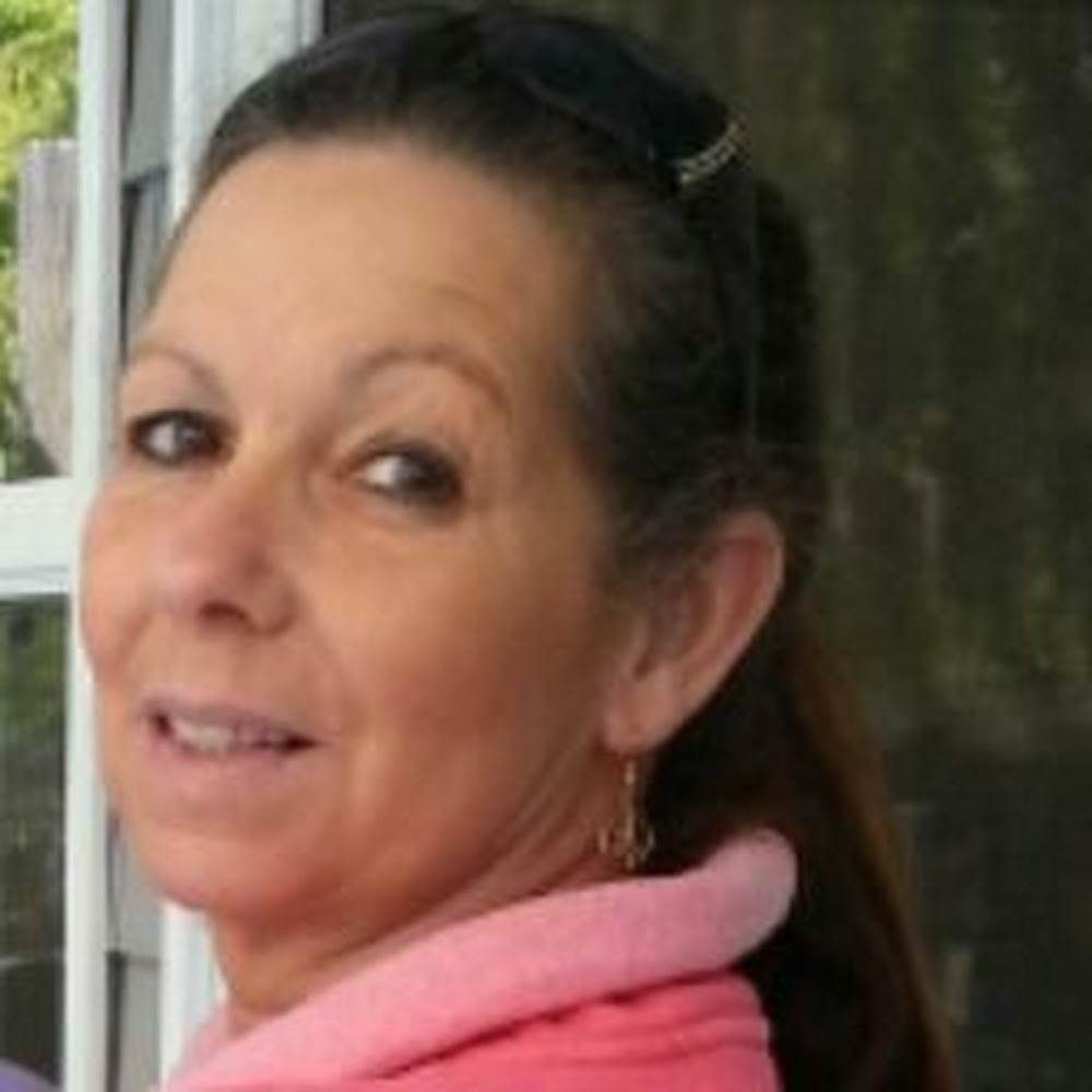 Meet your Posher, Benita